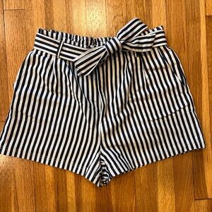 High waist striped tie waist shorts